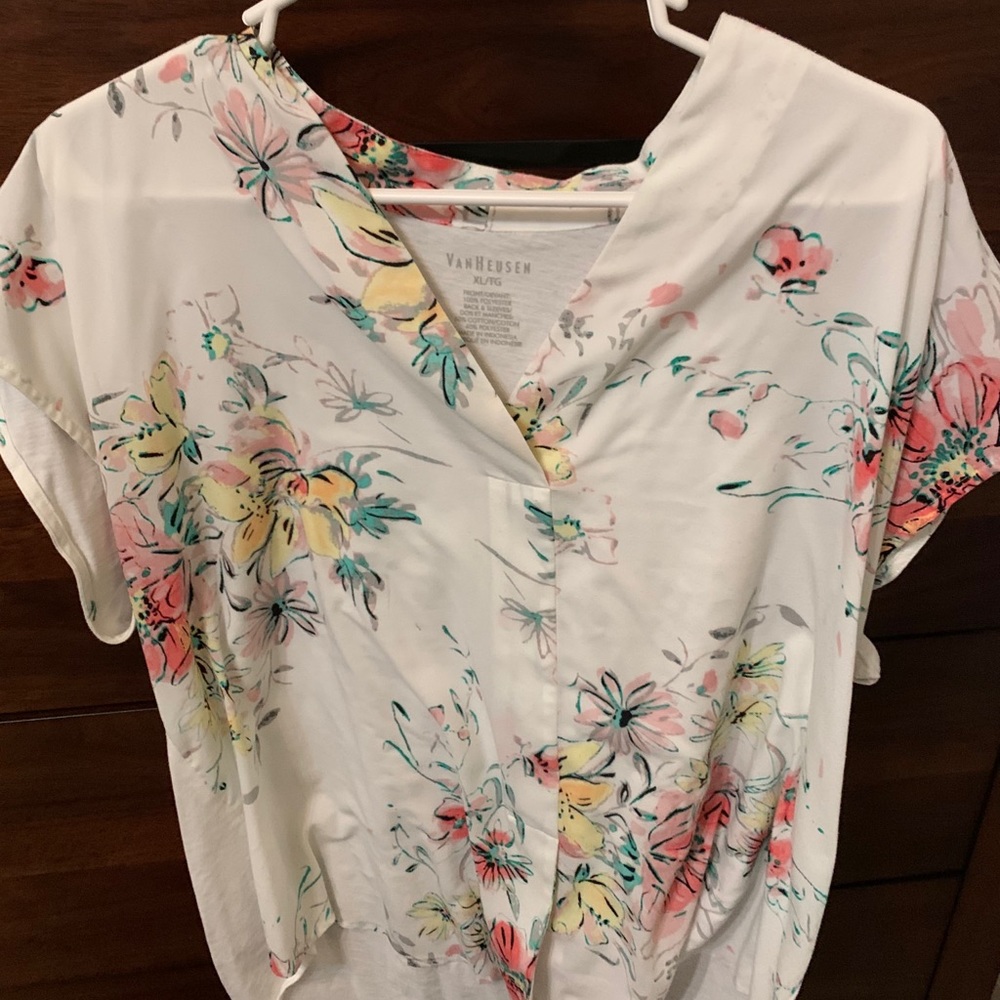 Van Heusen spring top